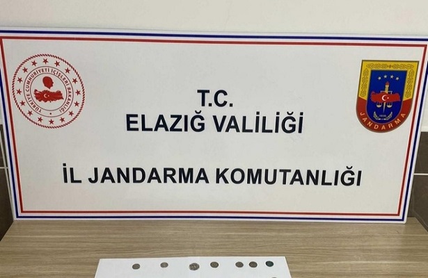 Elazığ’da 14 sikke ele geçirildi