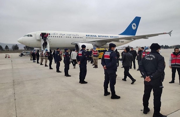 Malatya’dan 227 göçmen sınır dışı edildi