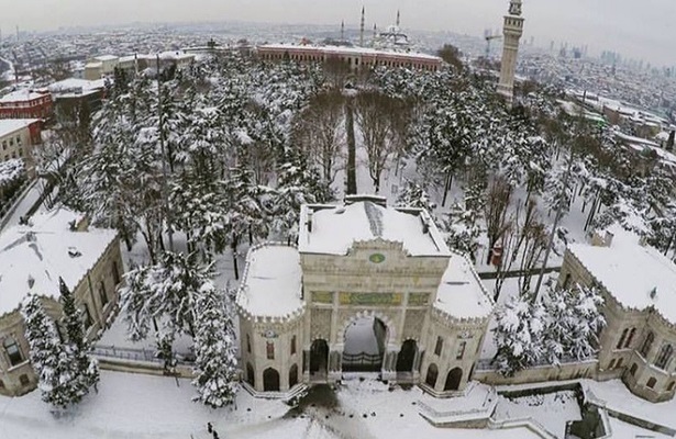 İstanbul’da bazı üniversitelerde eğitime ara verildi