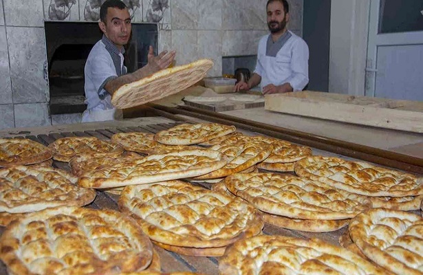 Batman’daki fırıncılar Ramazan ayı dolayısıyla ekmeğe zam yapmama kararı aldı