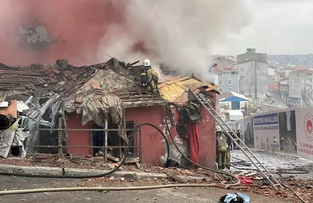 Şişli’de gecekonduda patlama ve yangın!