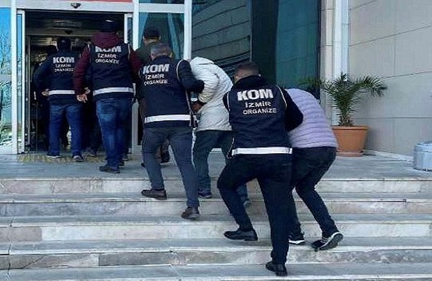 İzmir ve Manisa’daki ‘Akbaba’ operasyonunda 9 tutuklama