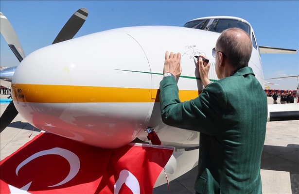 Cumhurbaşkanı Erdoğan, orman yangınlarıyla mücadele edecek uçak ile helikoptere “OTAĞ” ve “NEFES” adını verdi