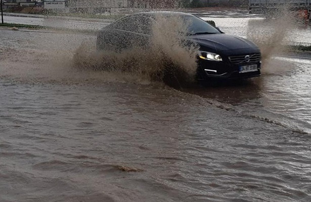 İzmir için “sel ve su baskını” uyarısı