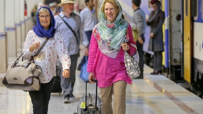 Zergami: İran’a Haziran’da 550 bin yabancı turist geldi