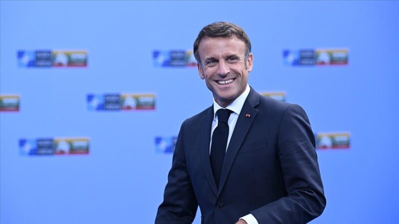 Macron, Ukrayna’ya uzun menzilli yeni füzeler göndereceklerini duyurdu