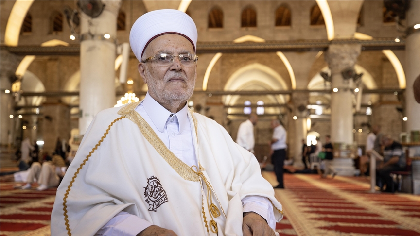 Mescid-i Aksa İmamı, İsrail’in Aksa’yı boşaltmak için “din savaşı” yürüttüğünü söyledi