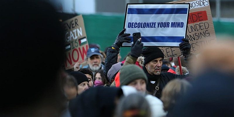 İsrail basını Netanyahu’yu savaş döneminde ülkeyi kötü yönetmekle eleştiriyor