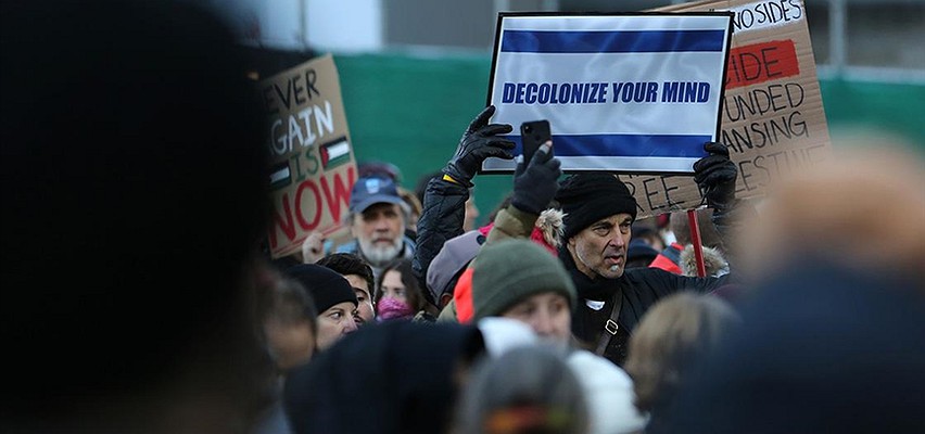 İsrail basını Netanyahu’yu savaş döneminde ülkeyi kötü yönetmekle eleştiriyor