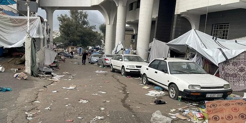 İsrail’in gözlerini bağlayarak sorguladığı Filistinliler ‘bilinmeyen bir yere’ götürüldü