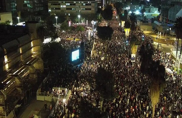 Tel Aviv ve Hayfa’daki Binlerce Protestocu Netanyahu’nun İstifasını İstedi