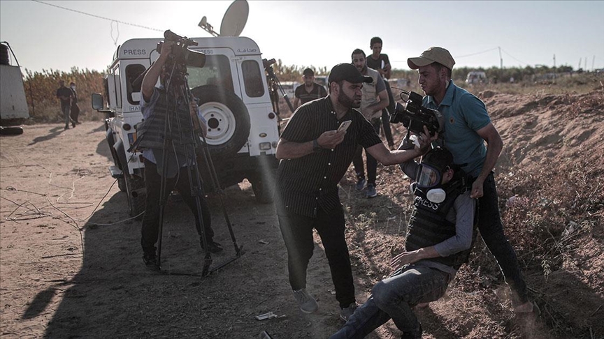 Filistin Esirler Cemiyeti: Gazeteci Muaz el-Amarne, İsrail hapishanesinde işkence görüyor