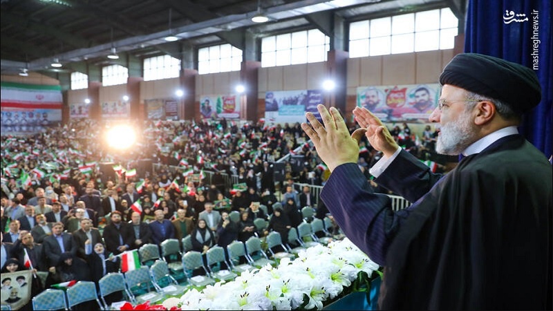 Cumhurbaşkanı Reisi: dünya yaptırımlara rağmen İran’ın imza attığı başarılarına hayran