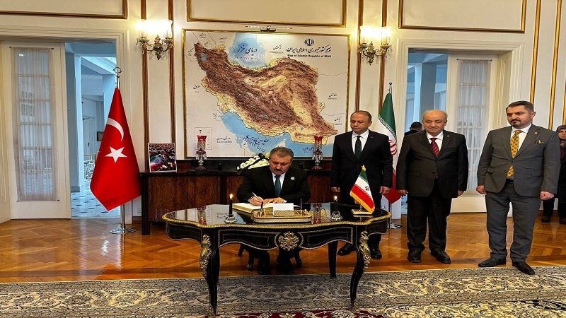 İran İslam Cumhuriyeti’nin Ankara Büyükelçiliği’nde anma defteri imzalandı