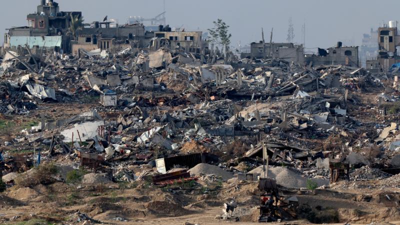Katar Emiri ve Filistin Devlet Başkanı, İsrail’in Gazze’ye saldırılarının durdurulmasını görüştü
