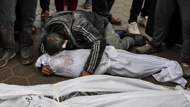 Cezayir: İsrail, Gazze’yi hapishaneden toplu mezara çevirdi