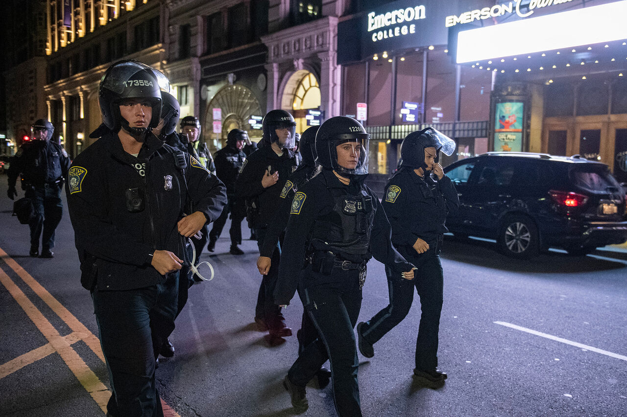 100’den fazla Emerson Üniversitesi öğrencisi tutuklandı/ ABD polisi öğrencilere yönelik müdahale görüntülerini kaldırıyor