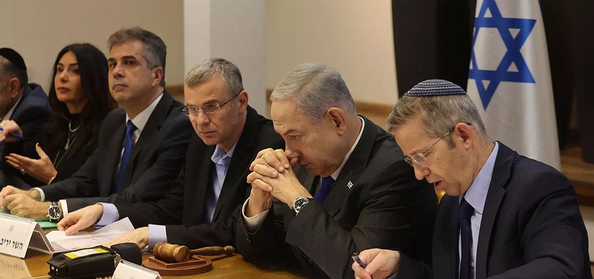 Rehinelerin ailelerinden Netanyahu’ya tepki: ‘Esir takası anlaşmasını engelliyor’