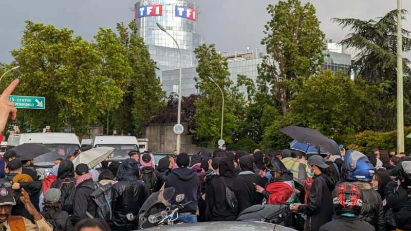 Fransa’da Filistin destekçileri, Netanyahu ile röportaj yapan Fransız kanalını protesto etti