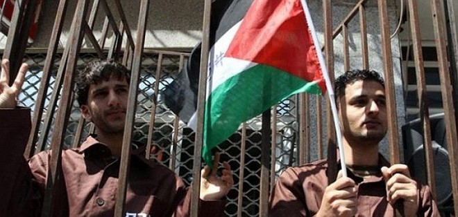 Filistin Esirler Cemiyeti: İşgal mahkemelerinde ağır ihlaller işleniyor!