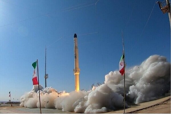 İran: Yerli uydular uzay yolculuğuna hazır