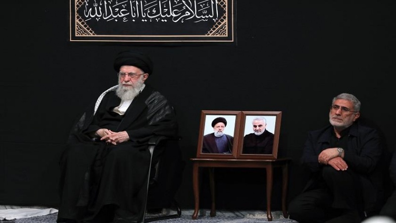 Tasua gecesi yas merasimi Ayetullah Hamenei’nin huzurunda düzenlendi