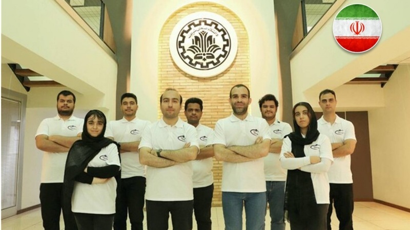İran Şerif Üniversitesi öğrencileri küp uydu tasarlama ve inşa etme yarışmasında finale kaldı