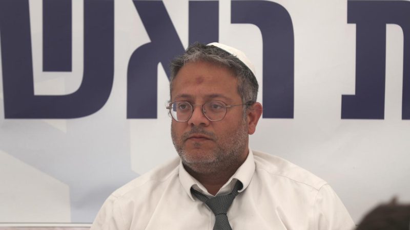 İsrailli aşırı sağcı Bakan Ben Gvir Mescid-i Aksa’ya baskın düzenledi