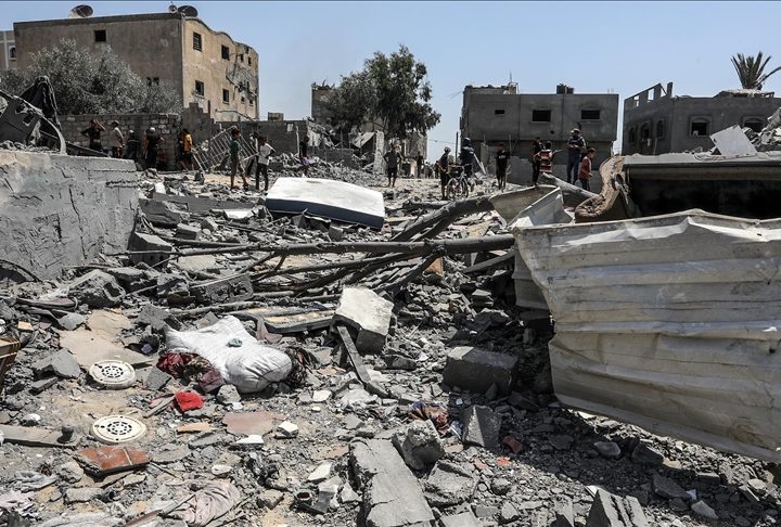 Gazze’de İsrail’in düzenlediği saldırı sonucu 10 Filistinli hayatını kaybetti