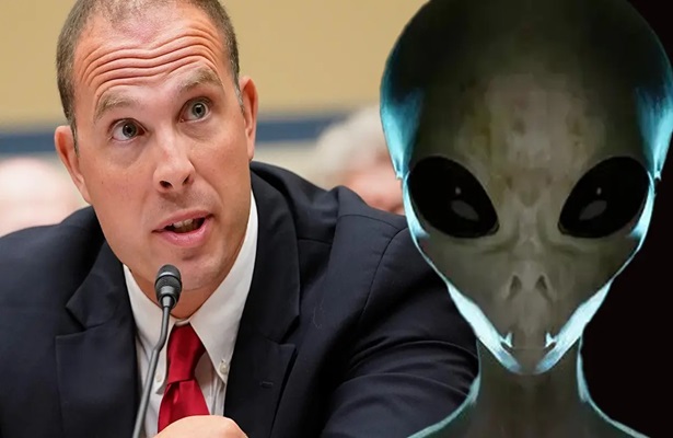 ABD’li emekli istihbarat subayı: Hükümet yıllarca UFO’lar hakkındaki gizli bilgileri sakladı