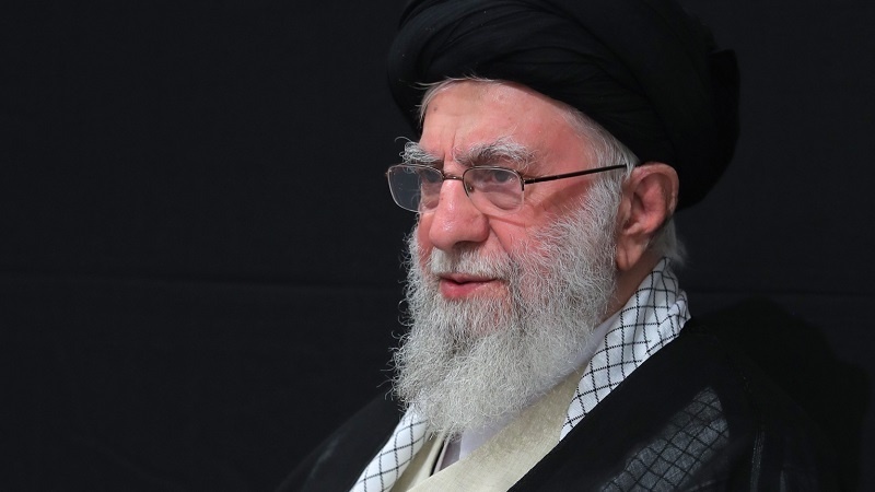 Ayetullah Hamenei:Hüseyin cephesi ile Yezid cephesi arasındaki savaş asla bitmeyecek