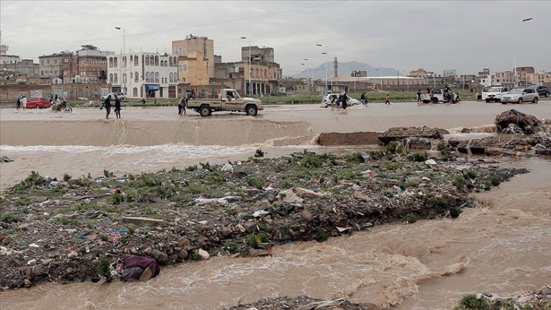 Yemen’de sel felaketleri, iç savaşla boğuşan halkın acılarını arttırdı