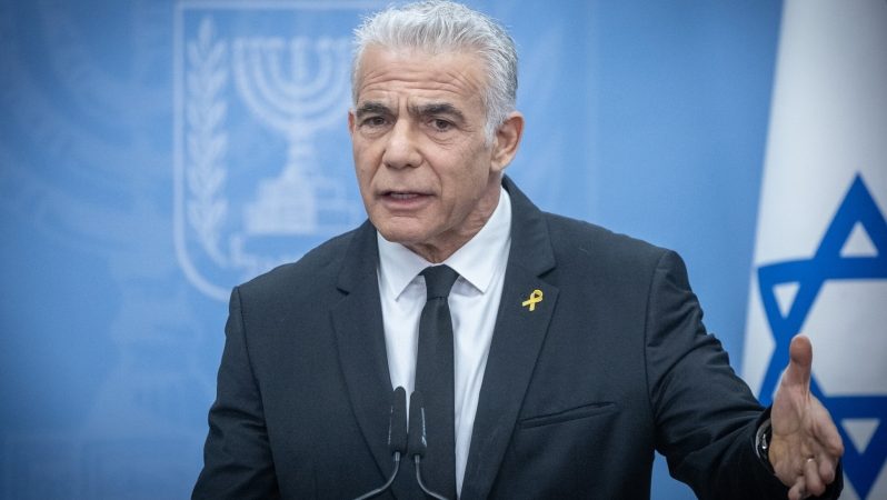 Lapid: Kuzeyde yaklaşan savaş İsrail topraklarını tehdit ediyor