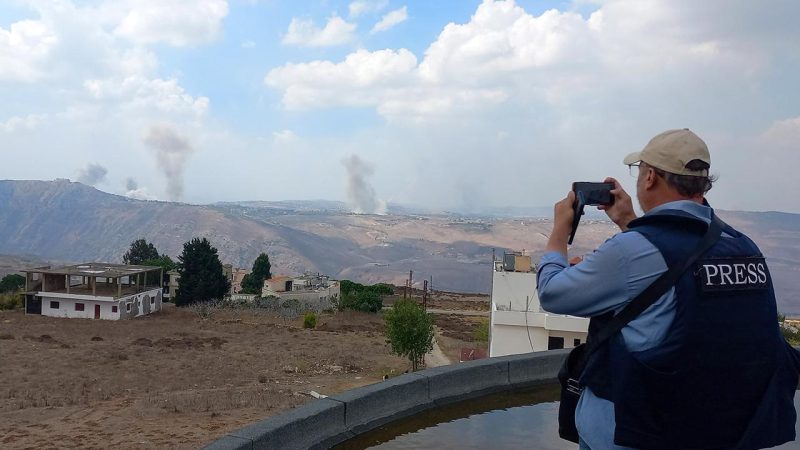 İsrail ordusu, sabahtan bu yana Lübnan’da 300 “hedefe” hava saldırısı düzenlediğini bildirdi