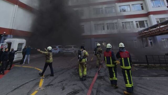 İstanbul Eğitim ve Araştırma Hastanesi’nde Yangın: Hastalar Tahliye Edildi