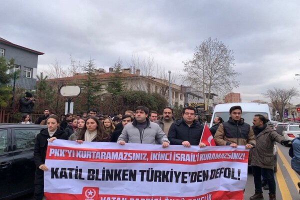 Blinken Türkiye’de protesto edildi