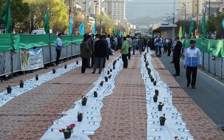 İslam dünyasının en uzun ”iftar sofrası” Meşhed kentinde kurulacak