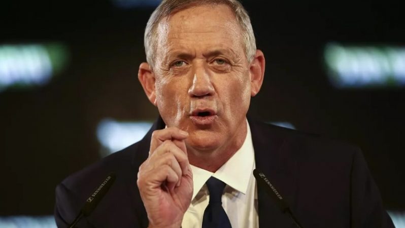 Gantz: İsrail’ iç savaşın eşiğinde